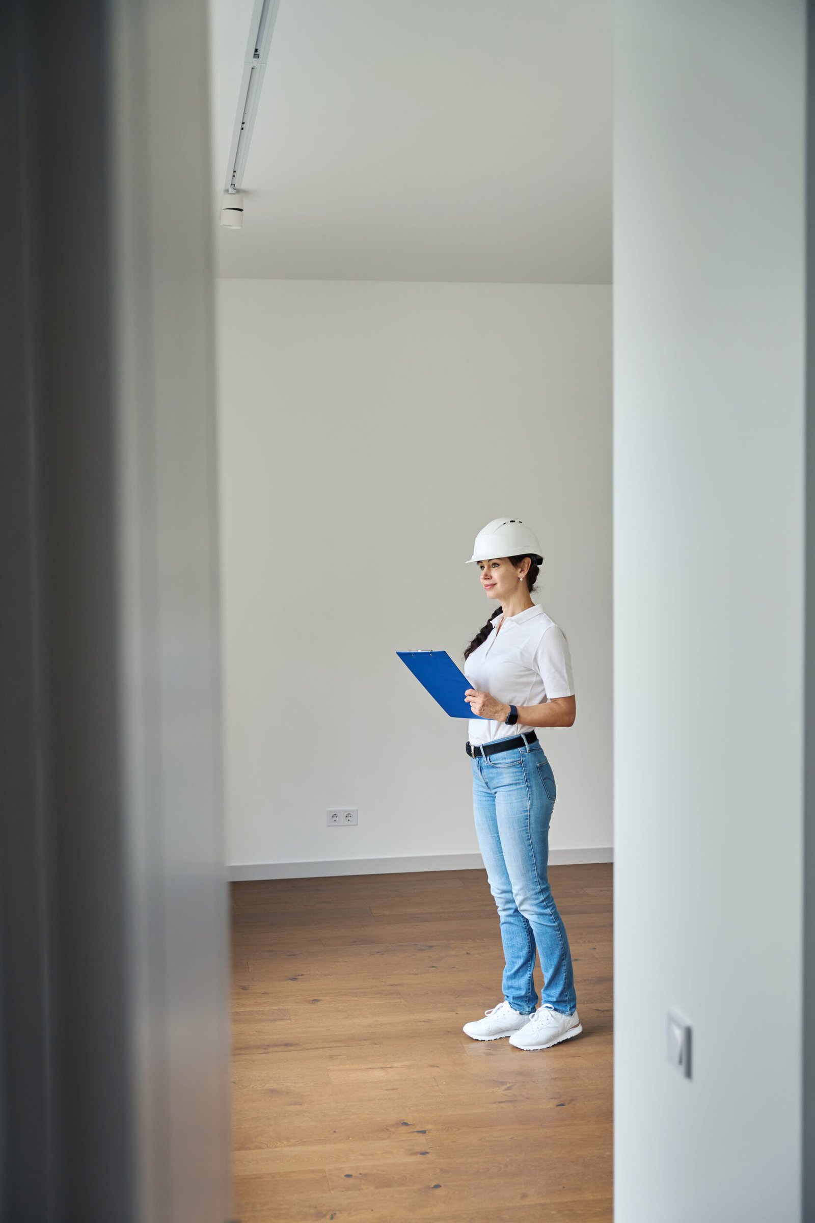 Pre-purchase Inspection Coolum Beach building inspector checking property interior for defects